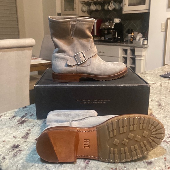 Women’s FRYE Natalie short engineer boot - Picture 3 of 4